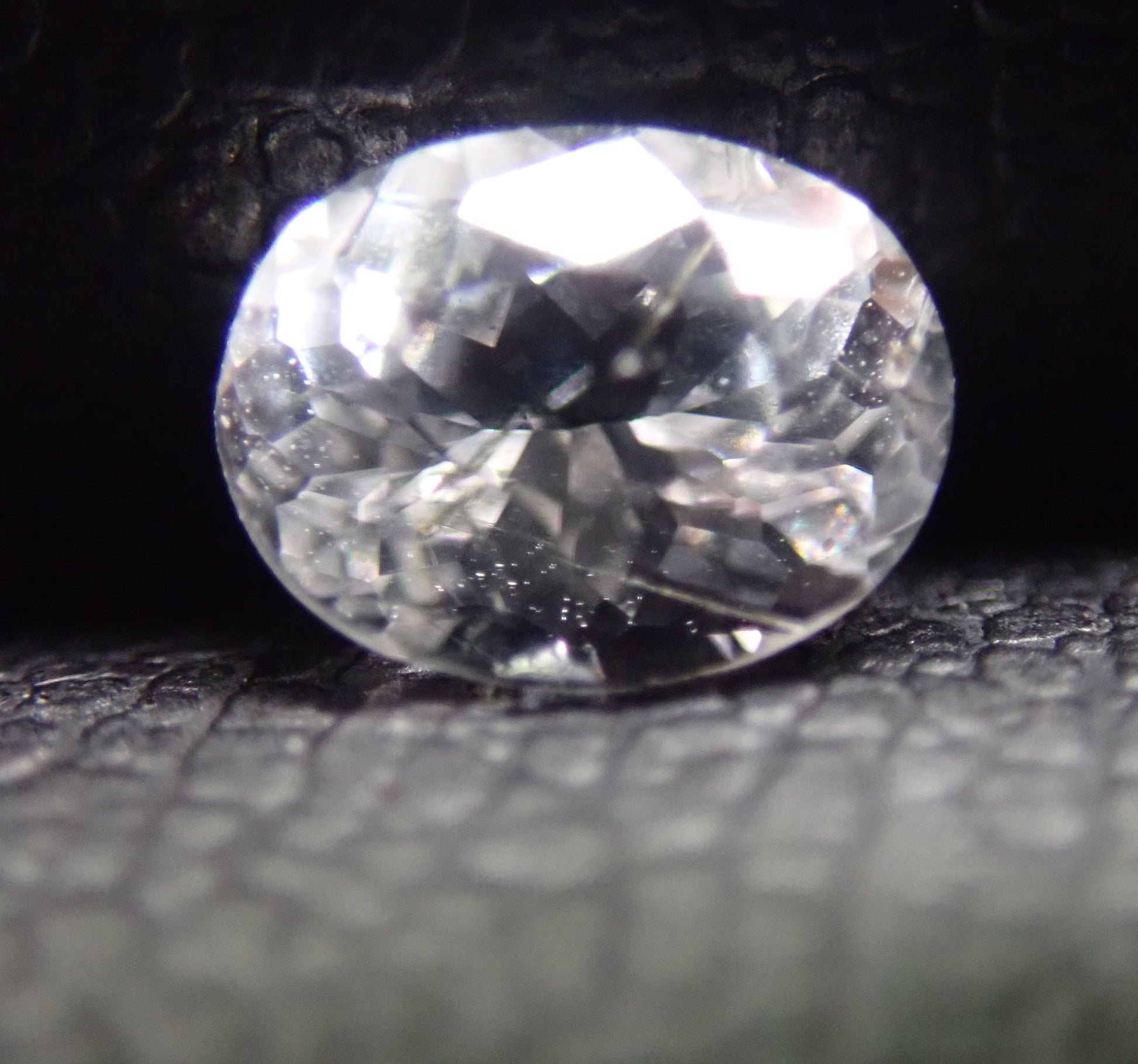 フェナカイト 0.52ct ルース オーバル 3枚目