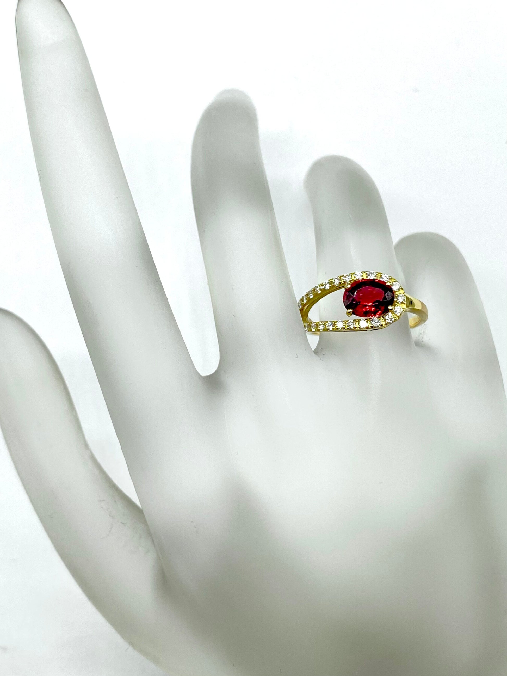 レッドスピネル 0.95ct / ダイヤモンド 計0.28ct K18 リングリフレッシュメント新品仕上げ・補修・洗浄等済3日以内返品可※カード/キャリア決済の場合 4枚目