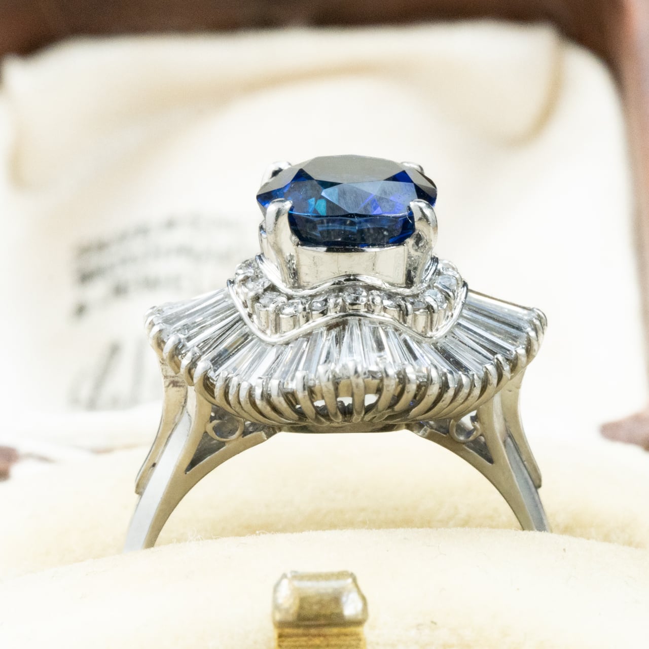 ロイヤルブルーサファイア ダイヤモンド リング Pt900 昭和レトロ ヴィンテージジュエリー 2.671ct D1.23ct サファイヤ 指輪 OKR00193