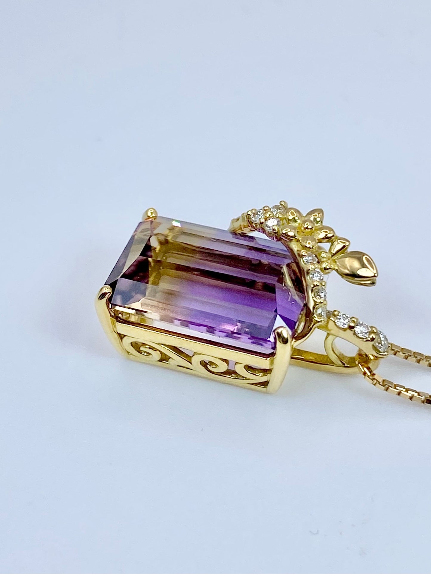 アメトリン 7.61ct / ダイヤモンド 計0.10ct K18 ネックレス【リフレッシュメント(新品仕上げ・補修・洗浄等済)】【3日以内返品可（※カード/キャリア決済の場合）】