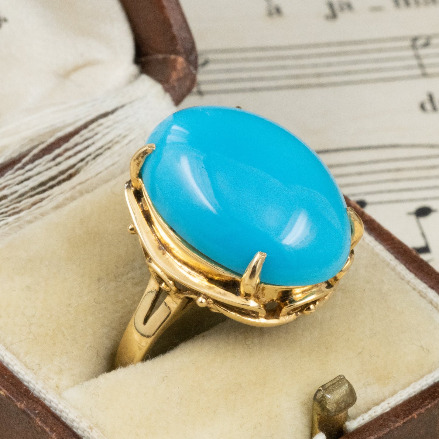 昭和ジュエリー レトロ リング K18  ターコイズ 〜青空の下、明るい時代を象徴するような華やかさ〜MR00759