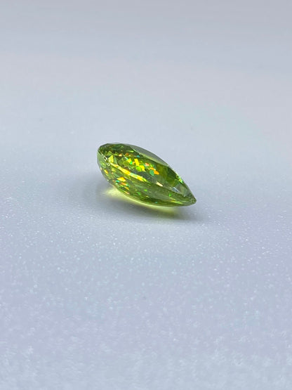 はっきり美しい緑茶系スフェーン 3.29ct ルースペアシェイプ 動画リンク Twitter/Xあり 6枚目