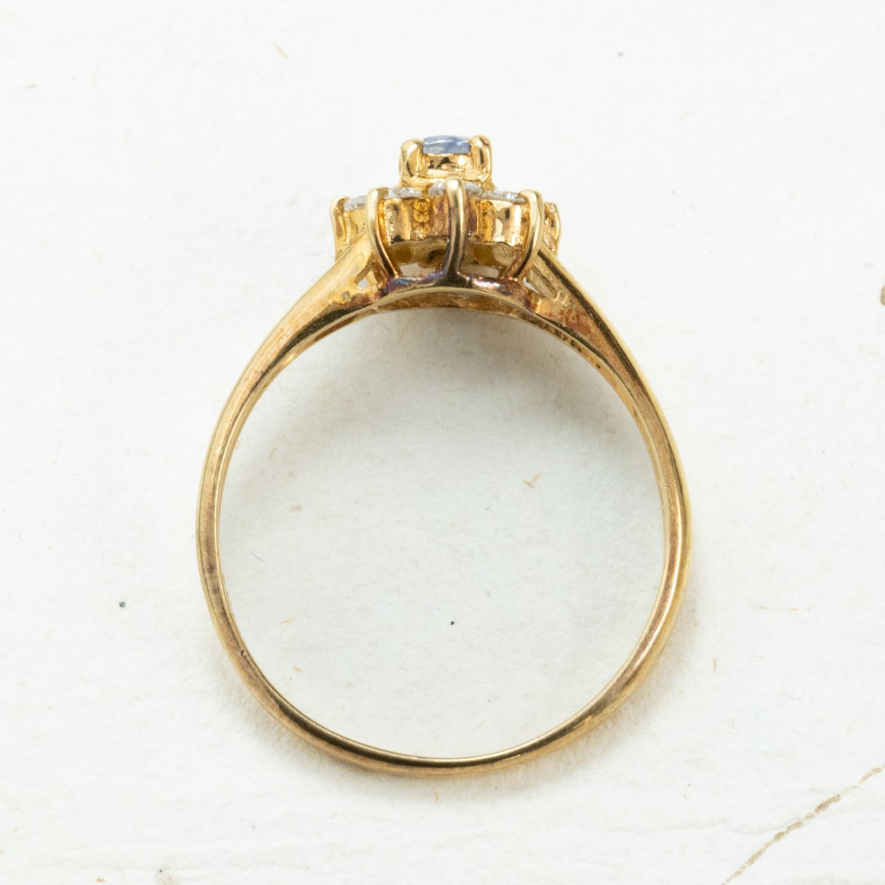 ヴィンテージジュエリー 服部時計店 K18  サファイア 0.17ct  ダイヤモンド 0.2ct クラスター 小花デザイン ゴールド リング 〜楚々とした高原の花のような優しさ〜OKR00245