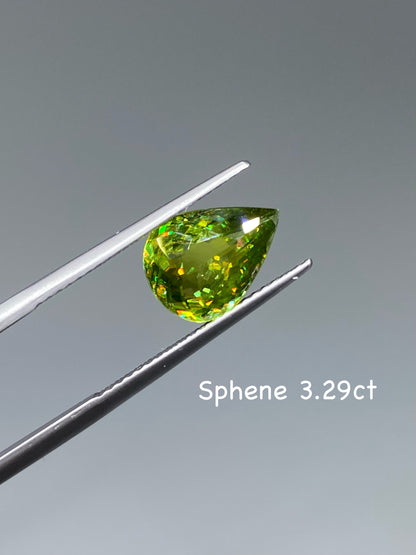 はっきり美しい緑茶系スフェーン 3.29ct ルースペアシェイプ 動画リンク Twitter/Xあり