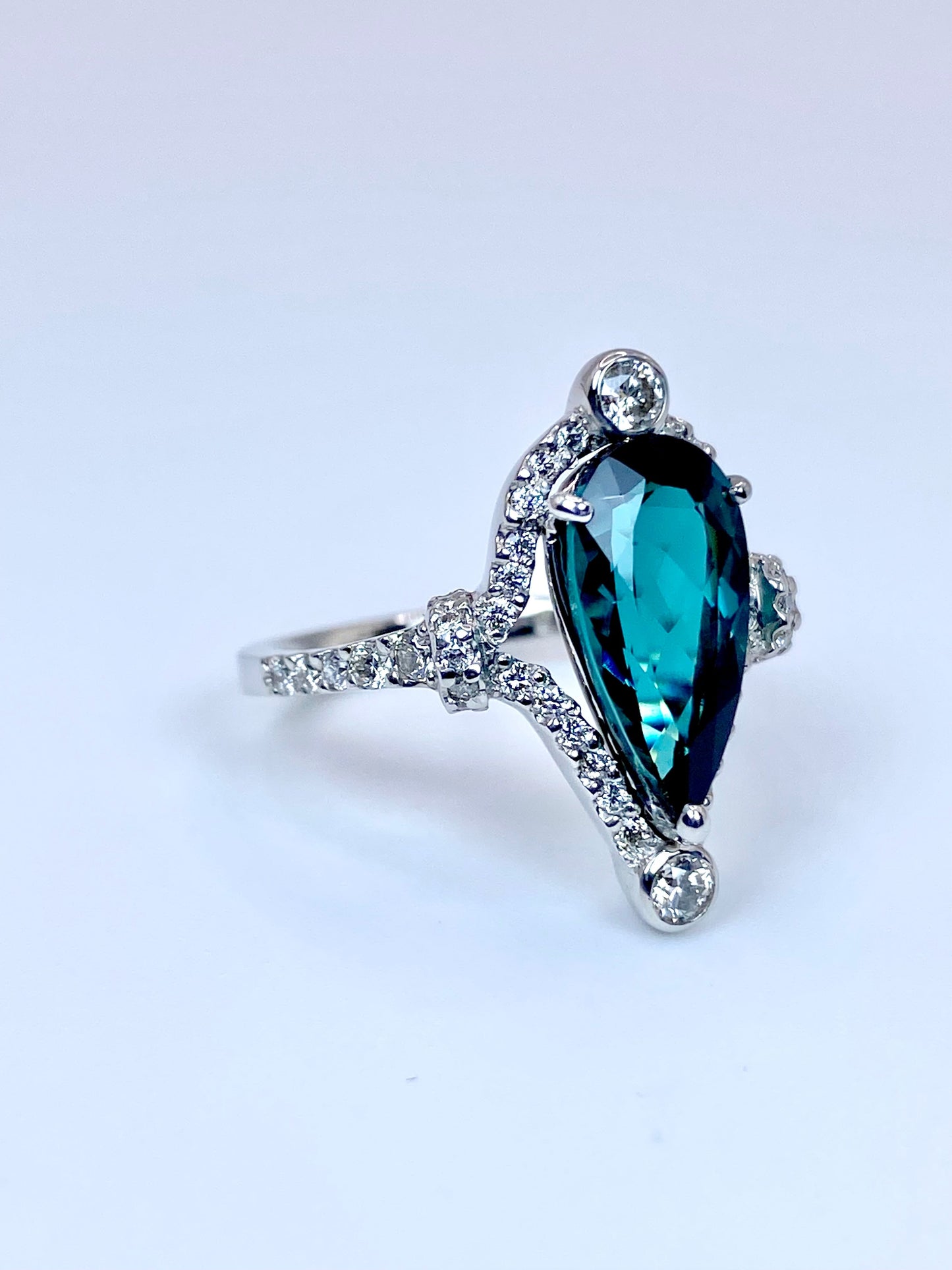 トルマリン 2.98ct / ダイヤモンド 計0.51ct Pt950リング 12号【リフレッシュメント(新品仕上げ・補修・洗浄等済)】【3日以内返品可（※カード/キャリア決済の場合）】