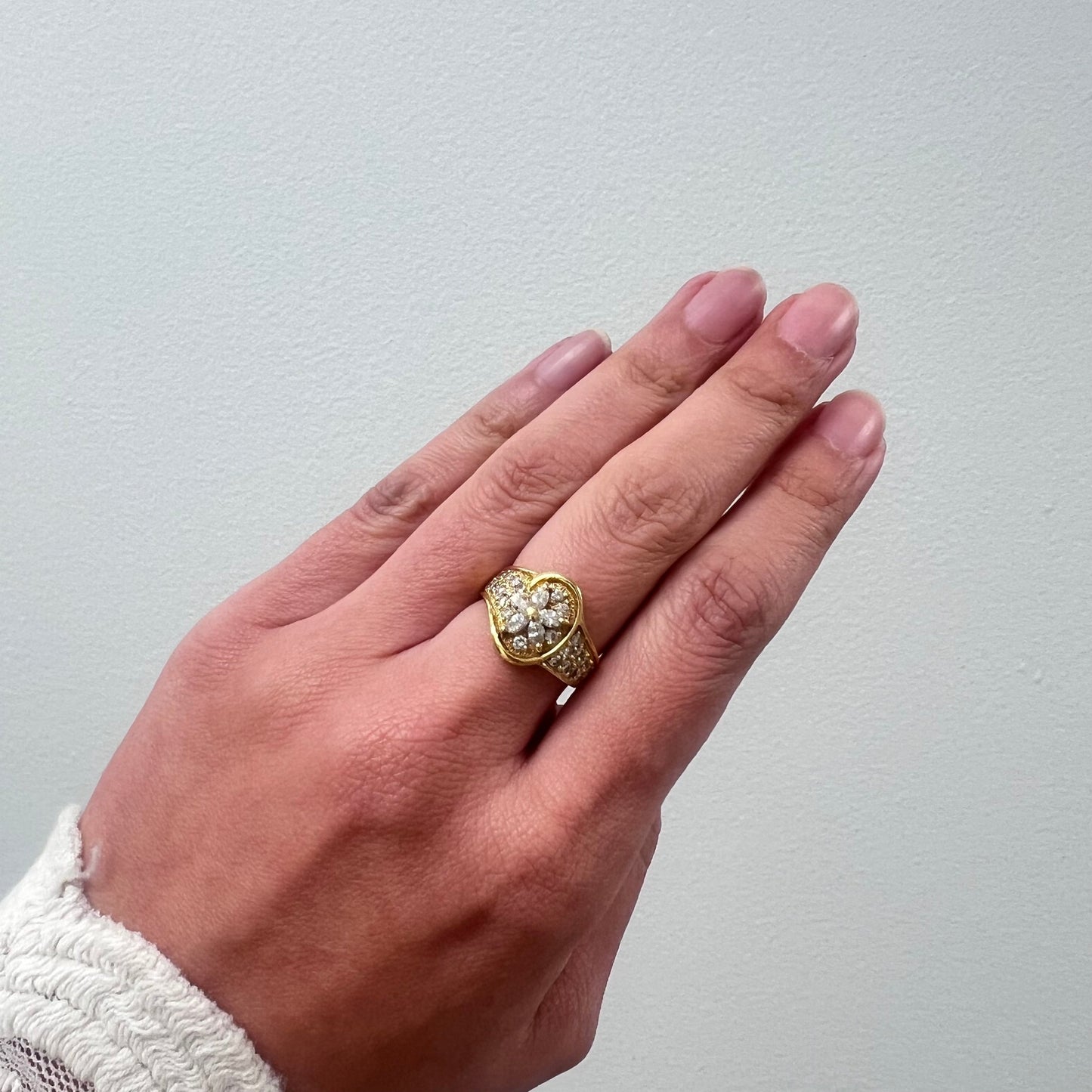 海外ヴィンテージ ジュエリー デイジー  小花 フラワー デザイン リング 指輪 750 K18 ダイヤモンド MR00799