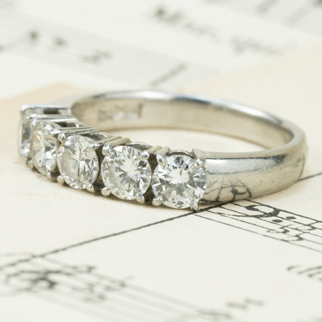 昭和レトロ ダイヤモンド リング 一文字 デザイン ヴィンテージ  Pt900 ５石 1.06ct MR00761