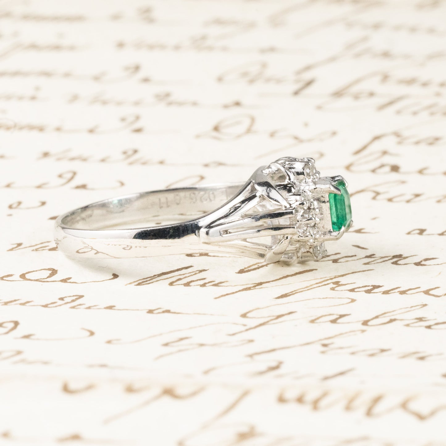 昭和ジュエリー エメラルド ダイヤモンド リング Pt200 0.25ct ヴィンテージ 昭和レトロ 指輪 プラチナ CHR01827