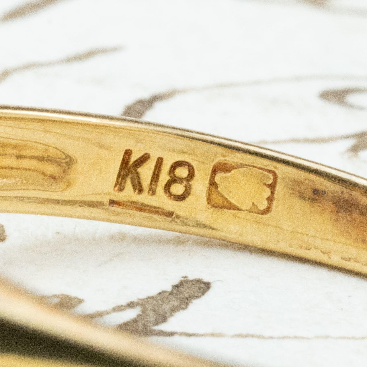 ヴィンテージジュエリー 服部時計店 K18  サファイア 0.17ct  ダイヤモンド 0.2ct クラスター 小花デザイン ゴールド リング 〜楚々とした高原の花のような優しさ〜OKR00245