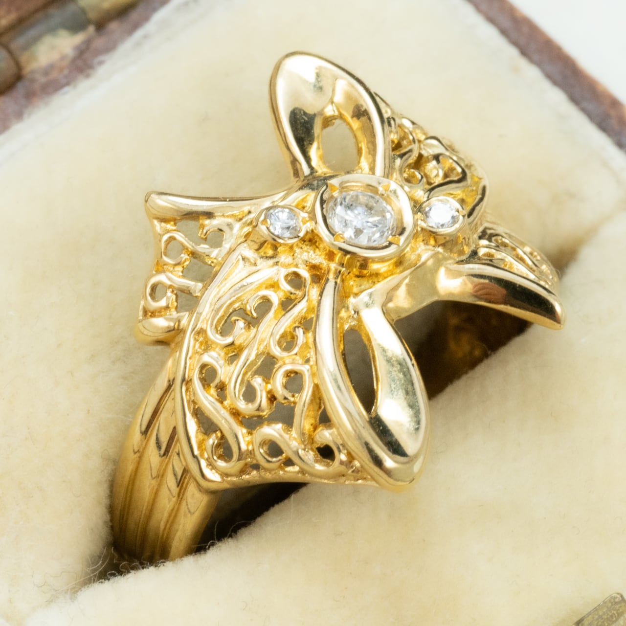 K18 リボンモチーフ ダイヤモンドリング 0.10ct 透かし細工 フィリグリー ダイヤ セット レトロジュエリー 昭和レトロ エレガント  CHR02103
