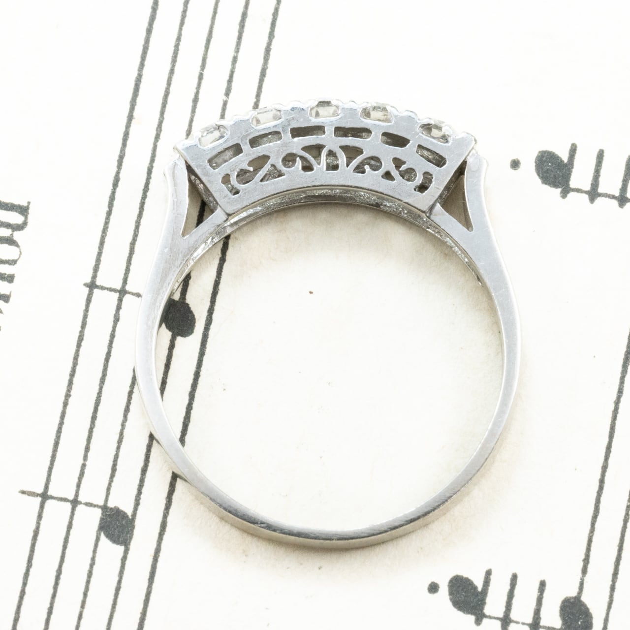 昭和レトロ ダイヤモンドリング Pt900 プラチナ ヴィンテージ ジュエリー  5石 OKR00208