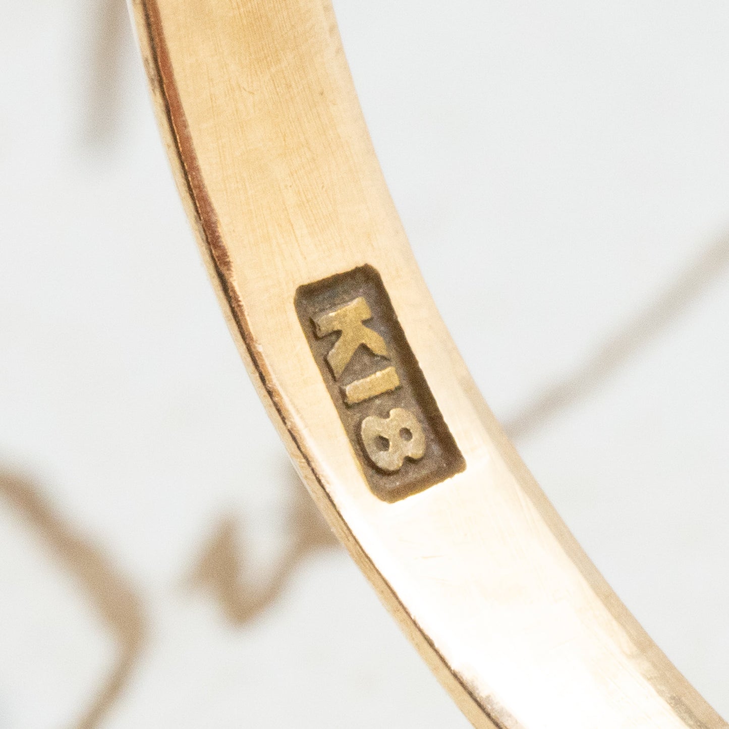 昭和ジュエリー 桃色珊瑚 サンゴ リング K18 ヴィンテージ 昭和レトロ 千本透かし オーバル コーラル 指輪 OKR00151