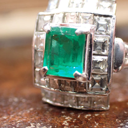 昭和レトロ ヴィンテージジュエリー 透かし 和デコ ザマス デザインリング 指輪 Pt900 エメラルド 0.83ct ダイヤモンド 1.3ct シルバーカラー MOR00699