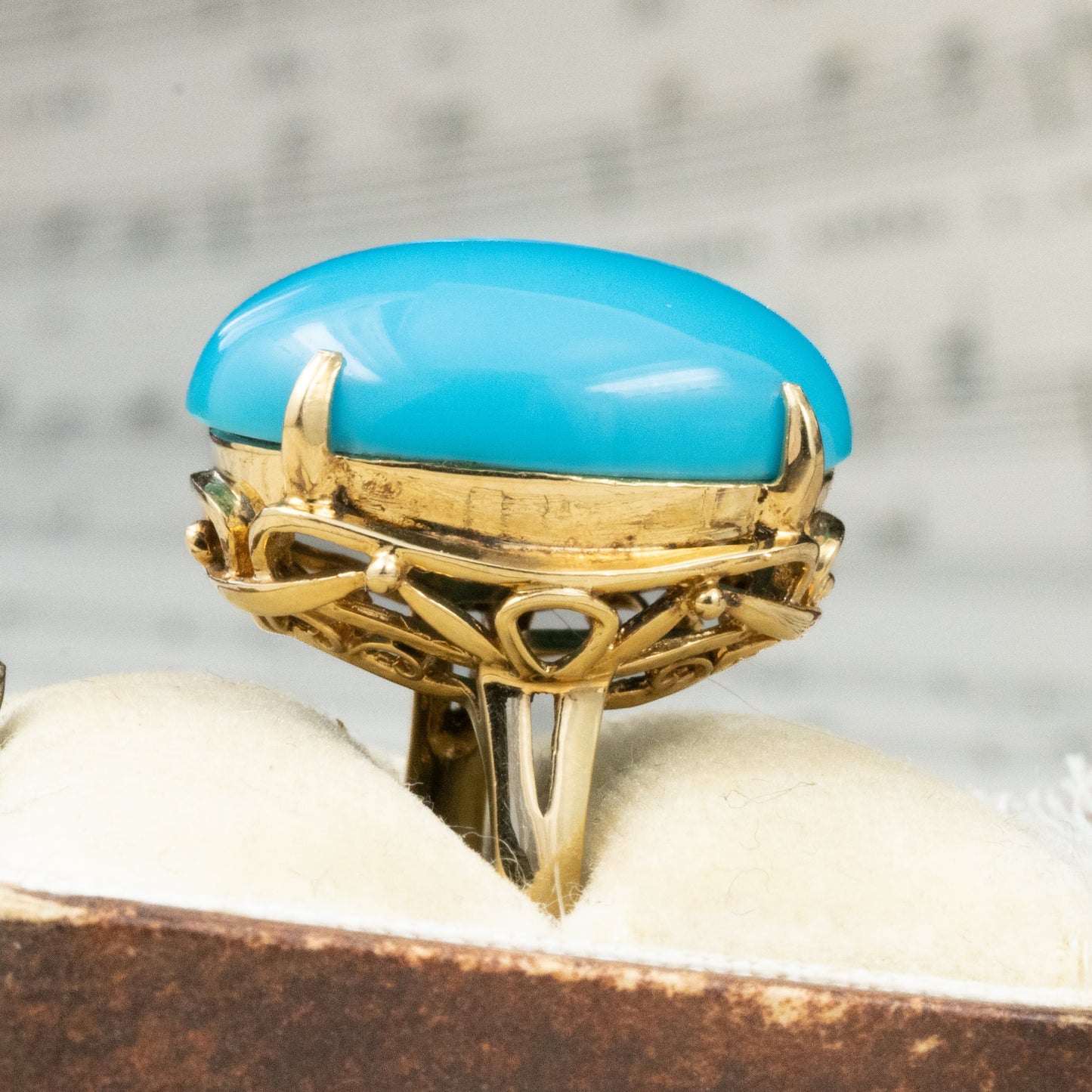 昭和ジュエリー レトロ リング K18  ターコイズ 〜青空の下、明るい時代を象徴するような華やかさ〜MR00759