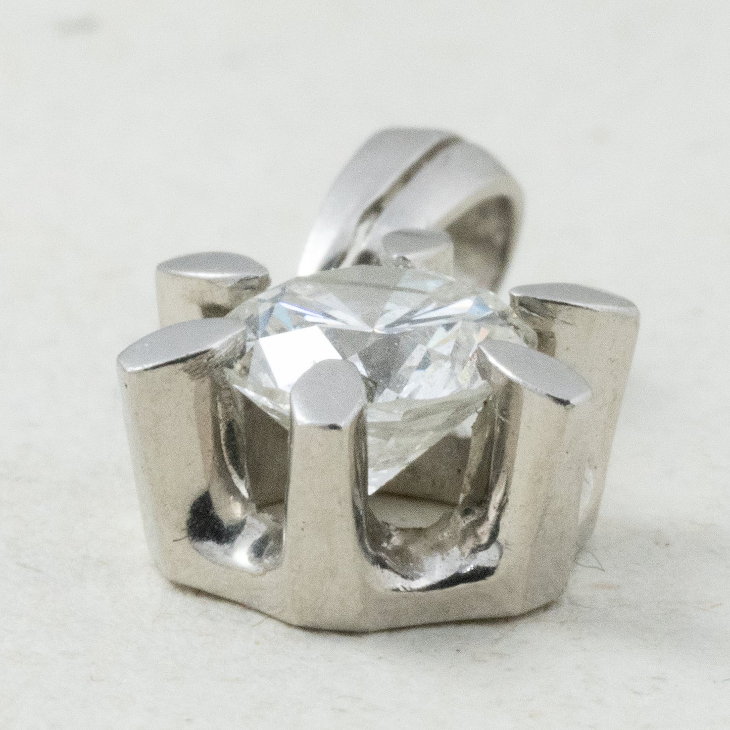 昭和ジュエリー ダイヤモンド ペンダントトップ Pt900 0.65ct ヴィンテージ 昭和レトロ チャーム プラチナ MOP00249