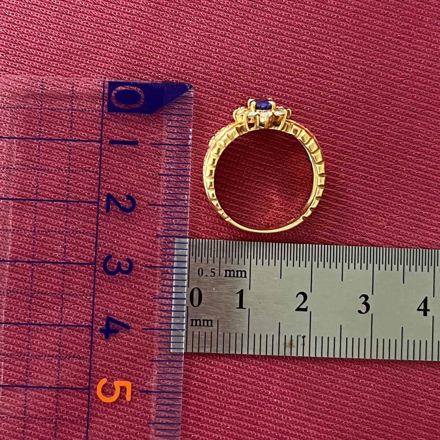 K18 サファイア0.40ct × ダイヤモンド0.43ct リング 〜気品あふれるブルーのきらめき〜OKR00155