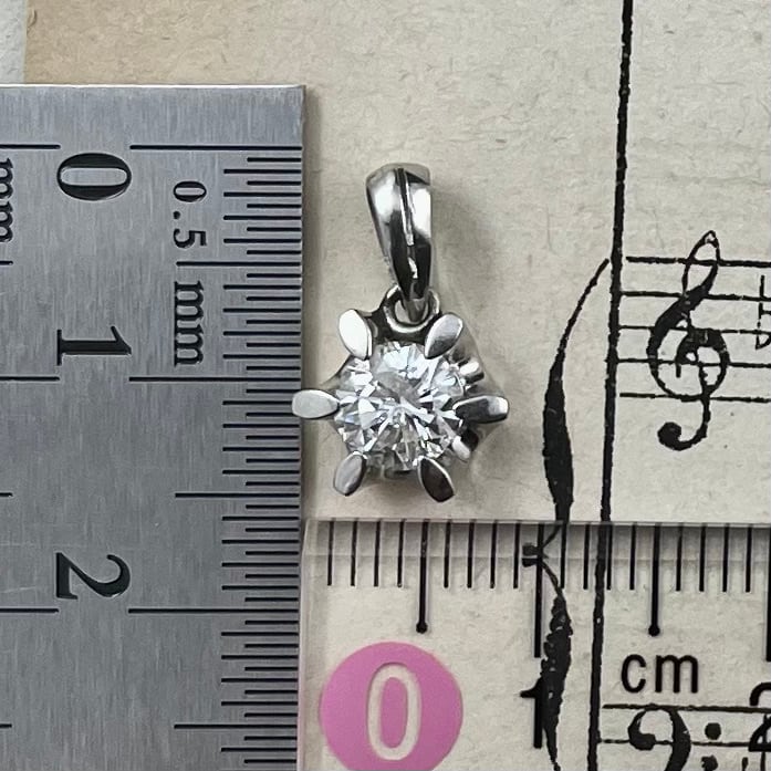 昭和ジュエリー ダイヤモンド ペンダントトップ Pt900 0.65ct ヴィンテージ 昭和レトロ チャーム プラチナ MOP00249