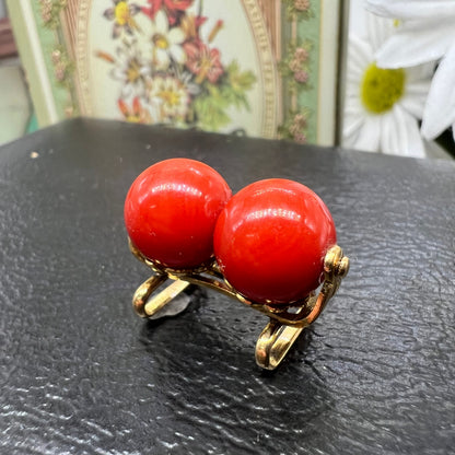 昭和ジュエリー 赤珊瑚 サンゴ 帯留め K18 ヴィンテージ 昭和レトロ コーラル 2珠 和装ジュエリー 帯どめ MOTH00026