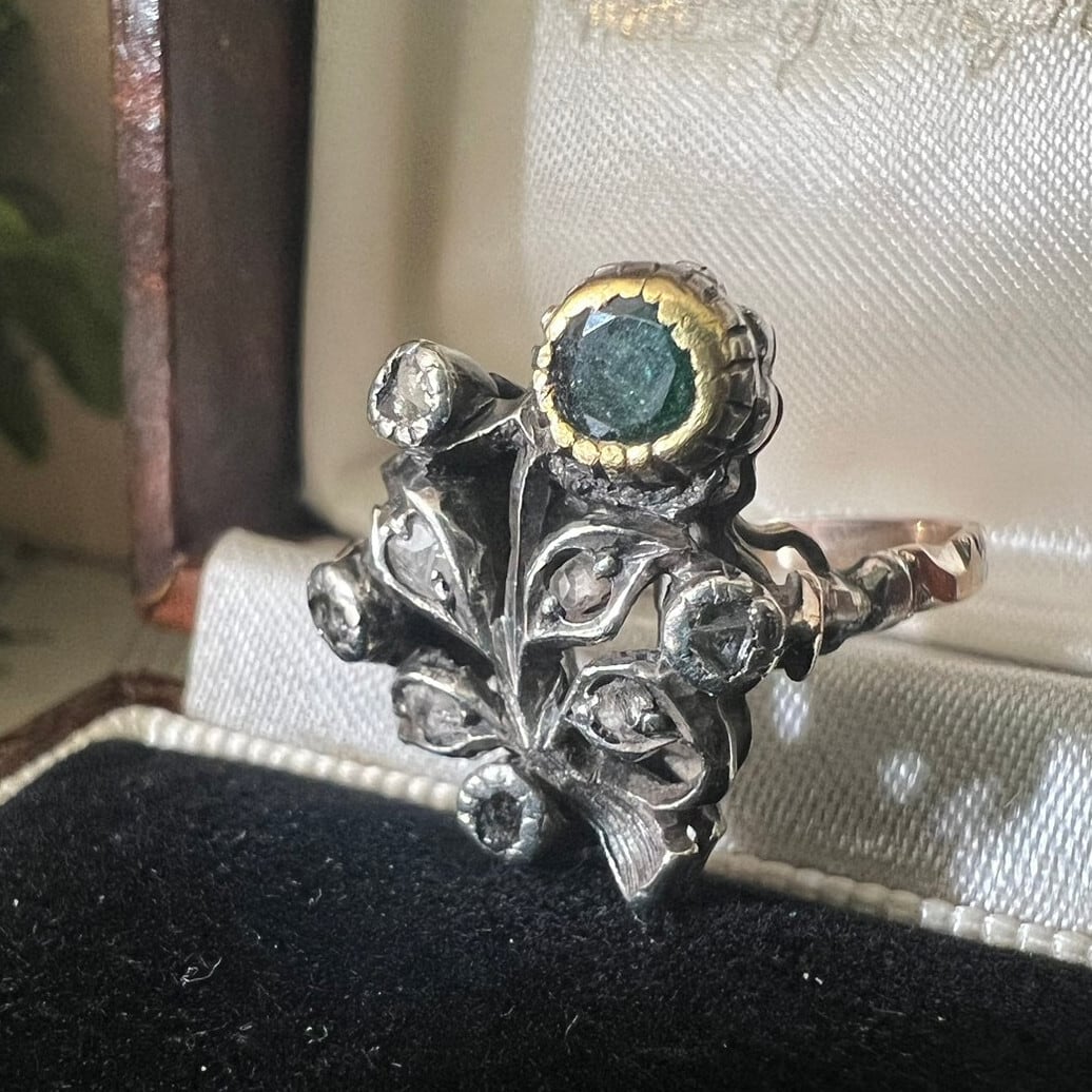【希少】アンティークジュエリー フランス ロココ期  ジャルディネッティ 小さな庭  花 フラワー 花束 デザイン リング K18 SV  コンビカラー オールドカットダイヤモンド  エメラルド 指輪  DR00410