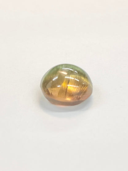 綺麗に真ん中でバイカラーのルースバイカラートルマリンキャッツアイ 4.00ct ルース 7枚目