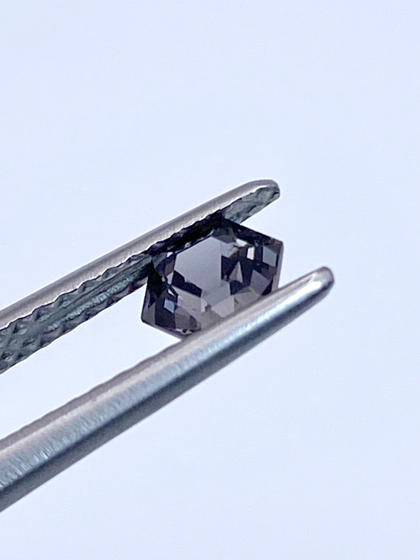 六角形スピネル 0.546ct ルース 4枚目