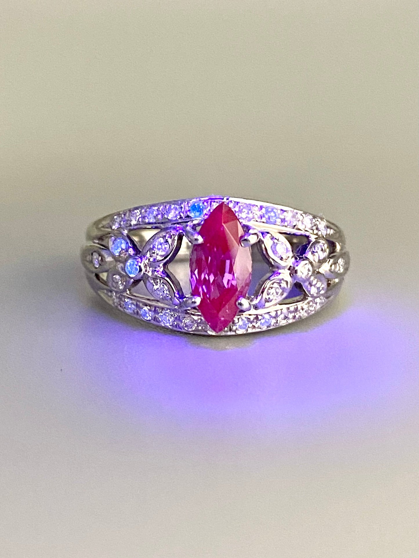 バイオレットサファイア 1.23ct / ダイヤモンド 計0.27ct Pt900 リング 16号リフレッシュメント新品仕上げ・補修・洗浄等済3日以内返品可※カード/キャリア決済の場合 3枚目