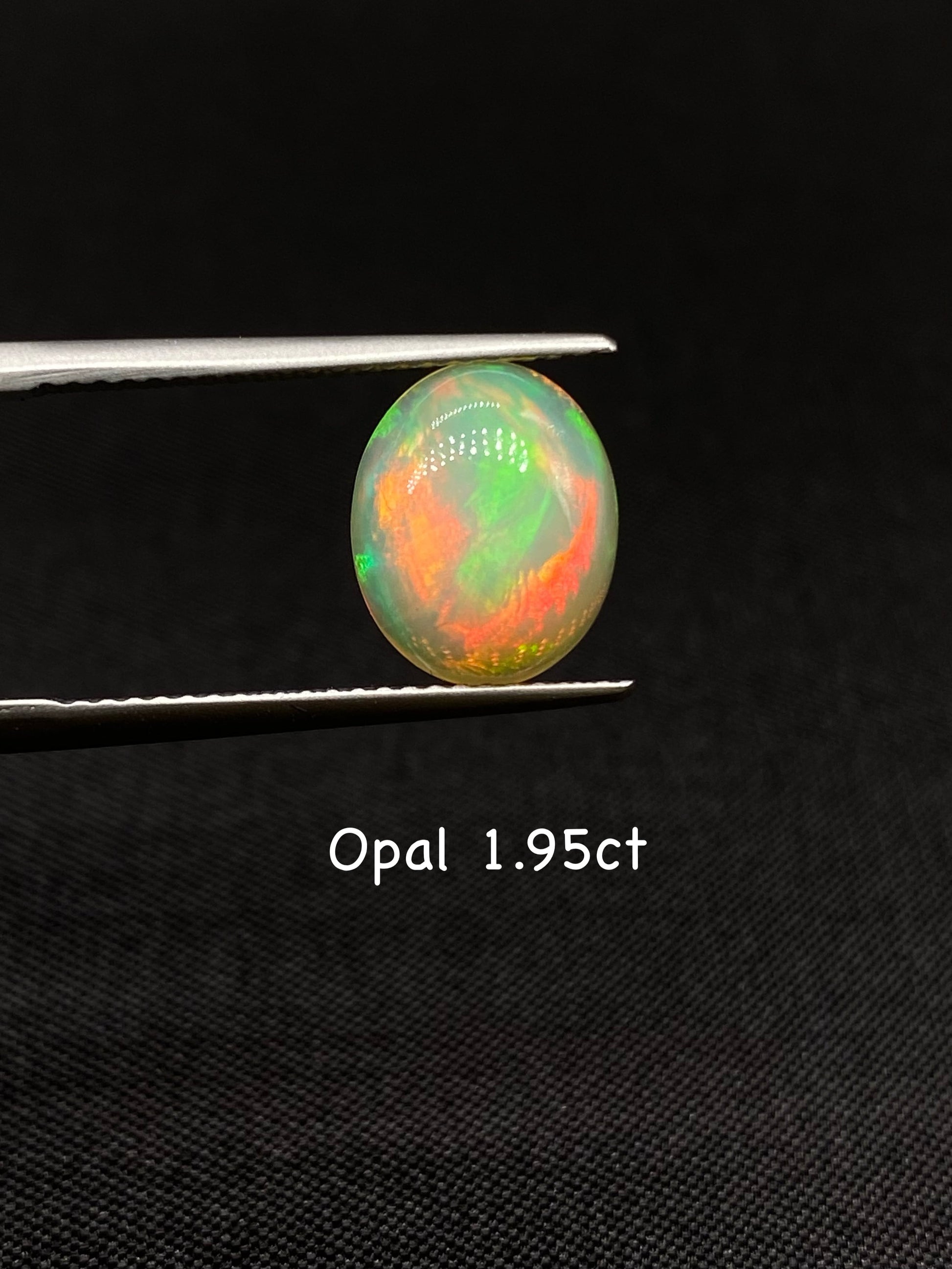 オパール 1.95ct ルース幅広ベール状オーロラ/炎のような劇的色彩変化