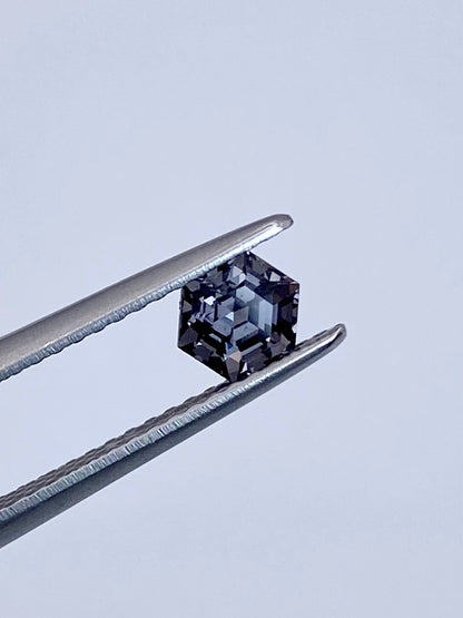 六角形スピネル 0.546ct ルース 2枚目