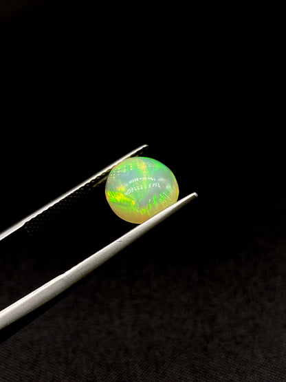オパール 1.95ct ルース幅広ベール状オーロラ/炎のような劇的色彩変化 2枚目