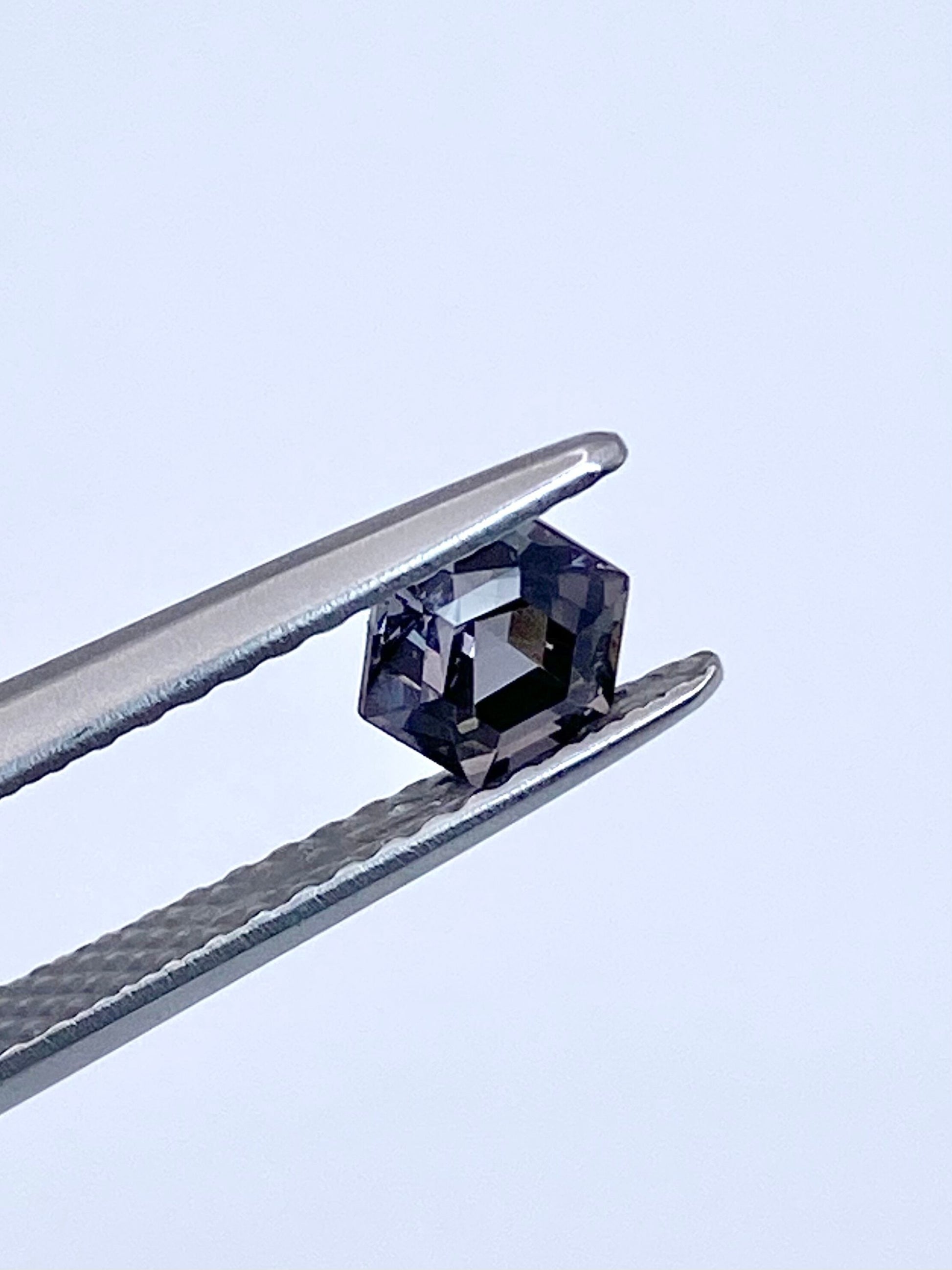 六角形スピネル 0.546ct ルース 9枚目