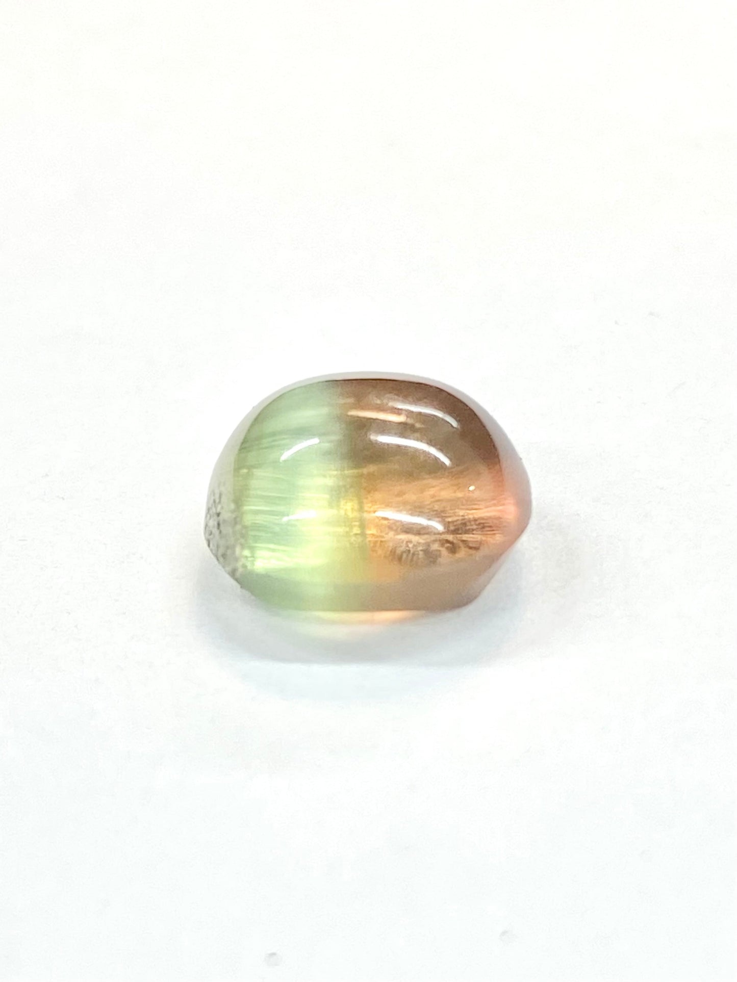 綺麗に真ん中でバイカラーのルースバイカラートルマリンキャッツアイ 4.00ct ルース 6枚目