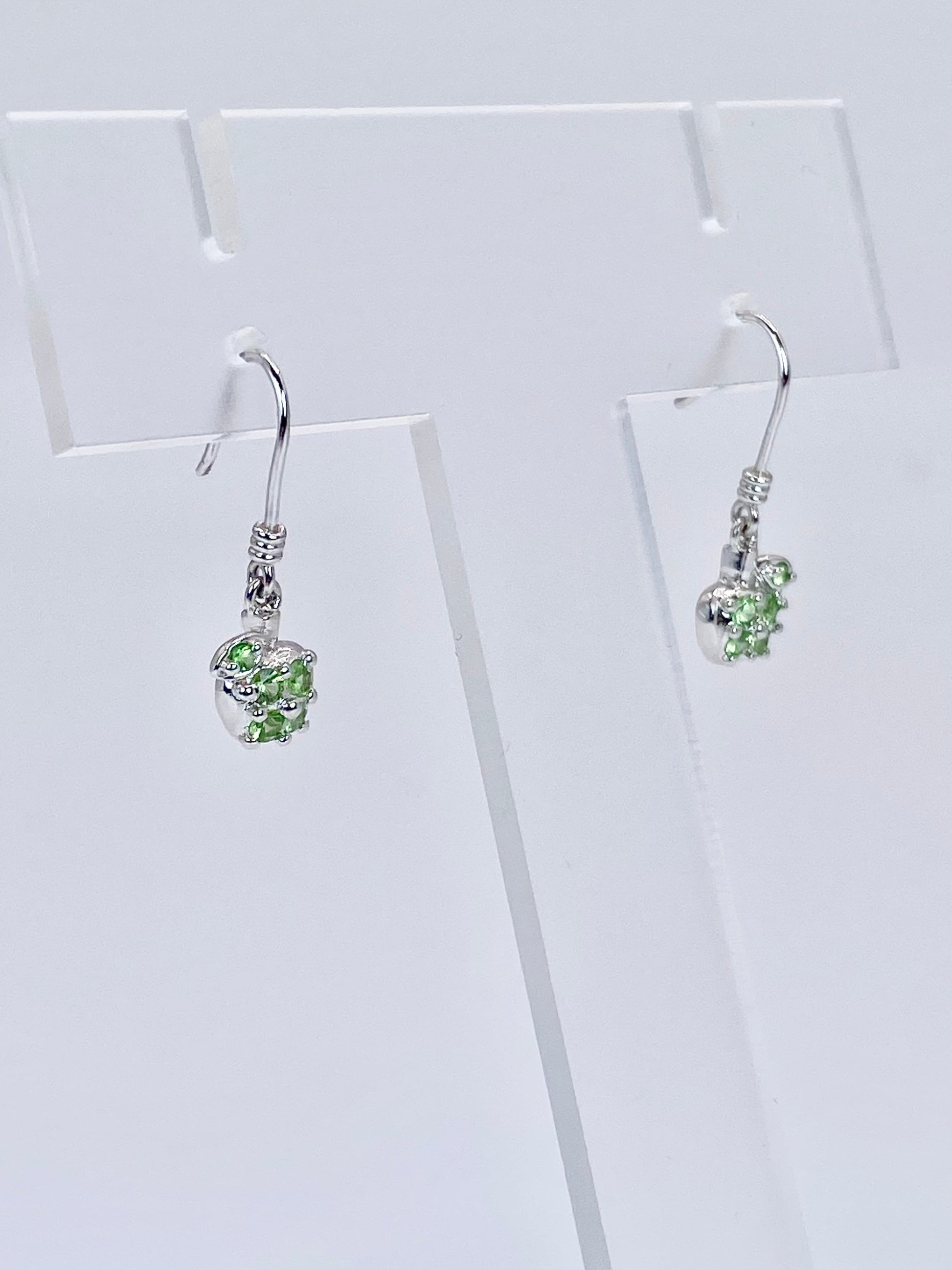 青りんご新品グリーンガーネット 0.09/0.09ct K18WG ピアス 3枚目