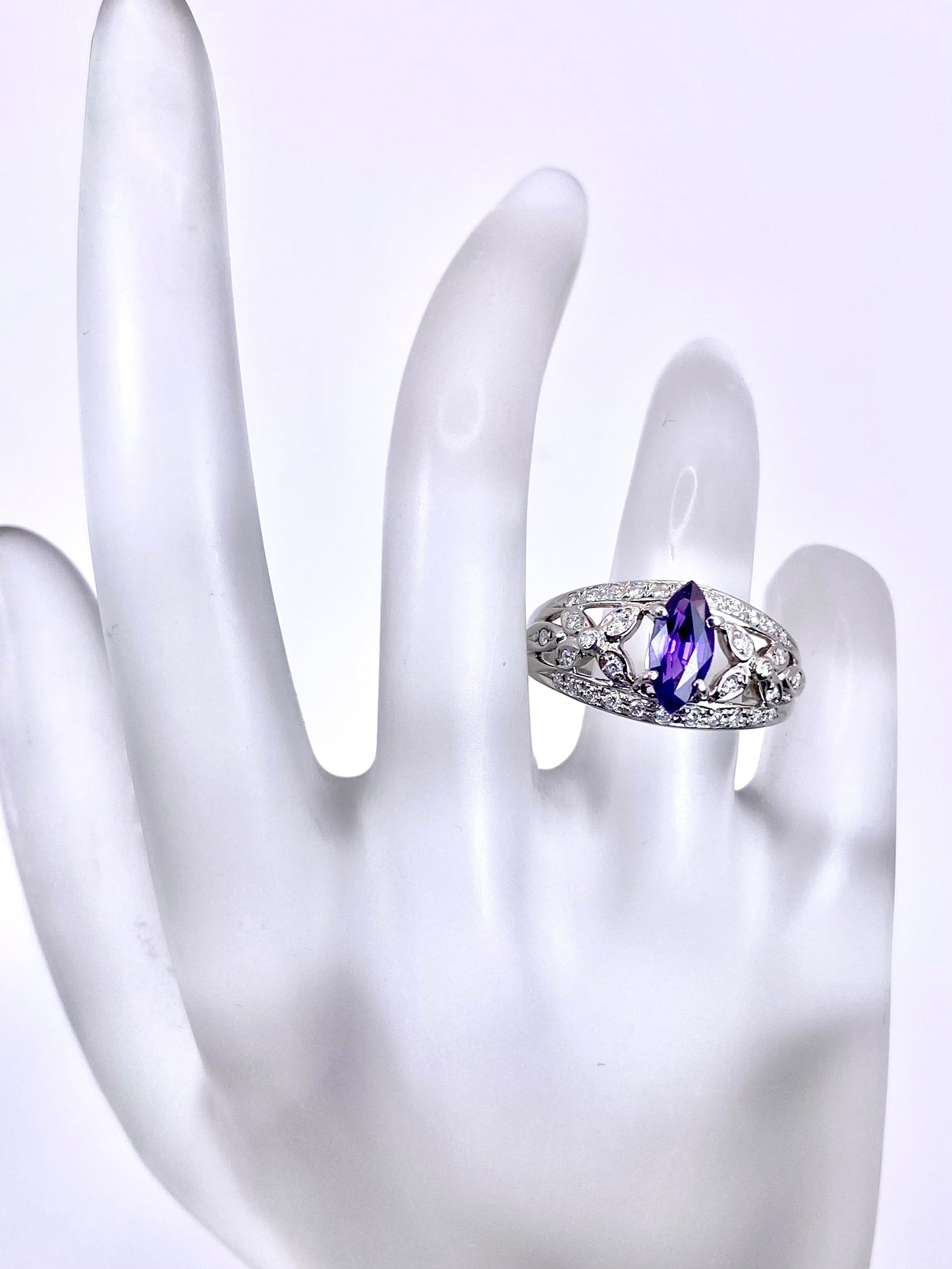 バイオレットサファイア 1.23ct / ダイヤモンド 計0.27ct Pt900 リング 16号リフレッシュメント新品仕上げ・補修・洗浄等済3日以内返品可※カード/キャリア決済の場合 10枚目