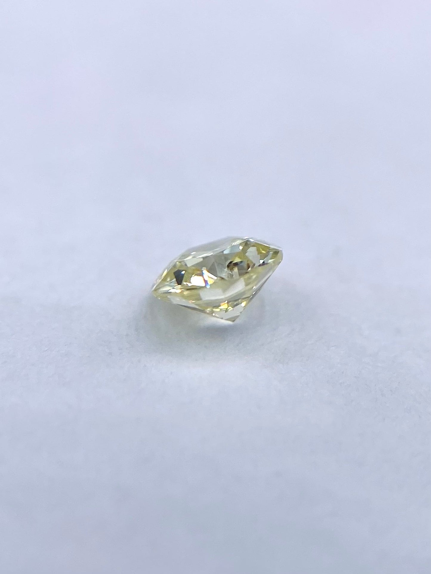 底面にスターが浮かぶ★ 特殊カットダイヤモンド 0.154ct ルース中央宝石研究所ソーティング付 7枚目
